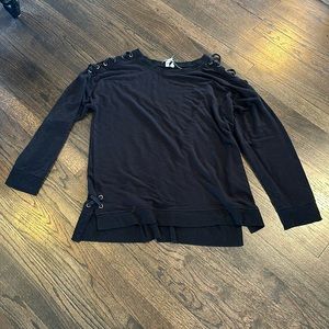 Cable and Gauge Black Long Sleeve T Shirt Large L Cut Out Shoulders EUC soft